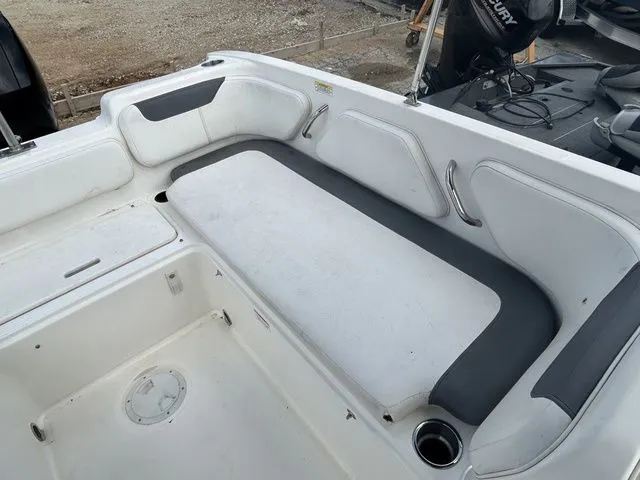 Slide: The Image of Bayliner Element E21 2020 - 10