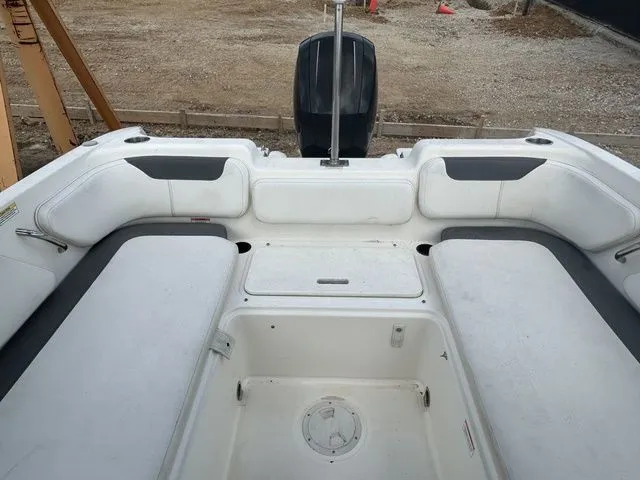 Slide: The Image of Bayliner Element E21 2020 - 11