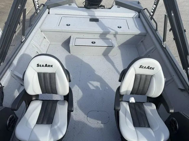 Slide: The Image of SeaArk Protege 240 2026 - 16