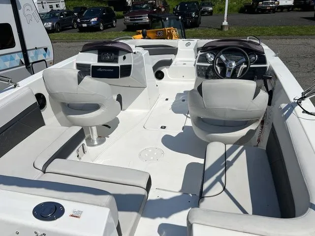 Slide: The Image of Hurricane Sundeck 2019 - 5