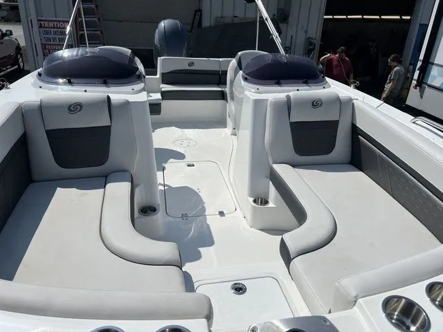 Slide: The Image of Hurricane Sundeck 2019 - 6