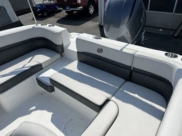 Slide: The Image of Hurricane Sundeck 2019 - 9