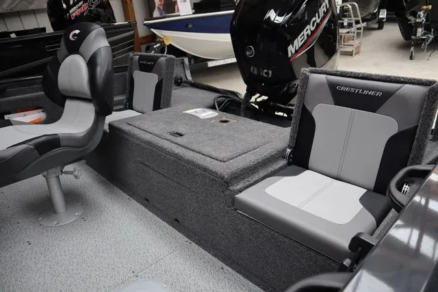 Slide: The Image of Crestliner 1750 Hawk 2026 - 4