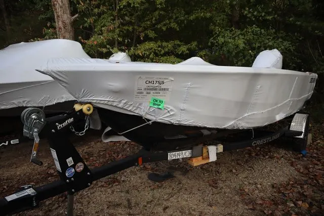 Slide: The Image of Crestliner 1750 Hawk 2026 - 9