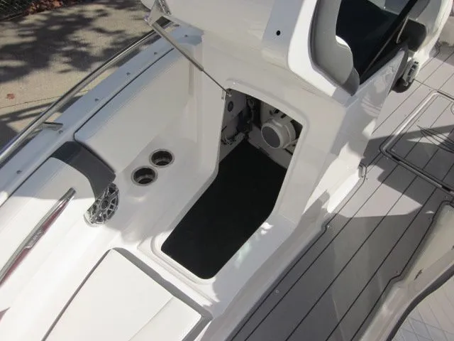 Slide: The Image of Chaparral 247 SSX 2022 - 11