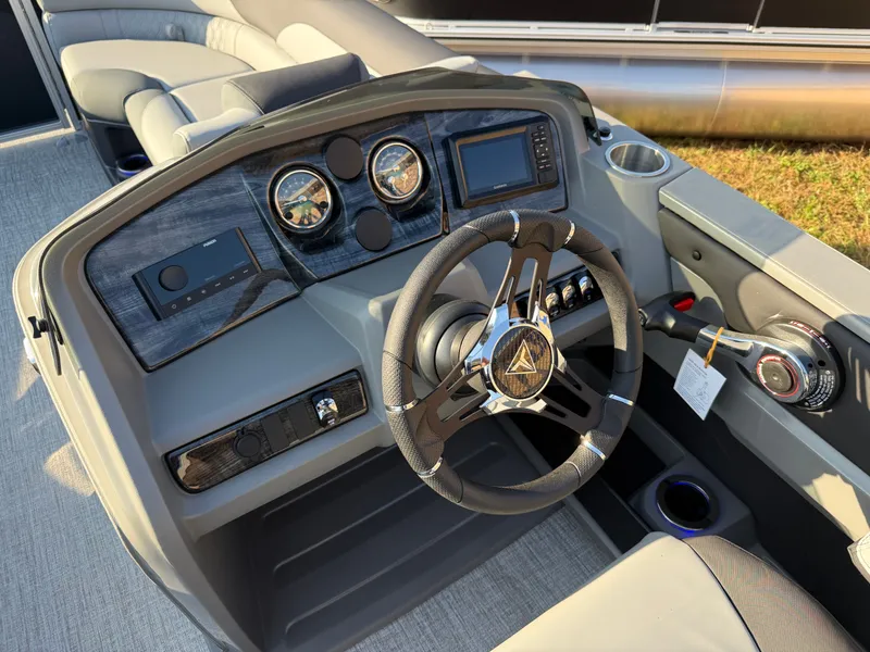 Slide: The Image of Tahoe LTZ 2385 (CRB) Cruise Rear Bench Tritoon & Honda 4-Stroke EFI 2026 - 11