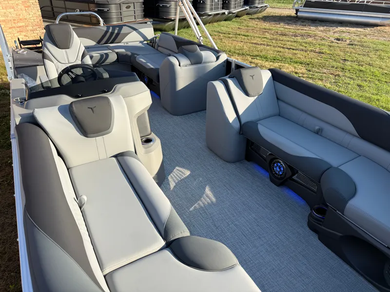 Slide: The Image of Tahoe LTZ 2385 (CRB) Cruise Rear Bench Tritoon & Honda 4-Stroke EFI 2026 - 30