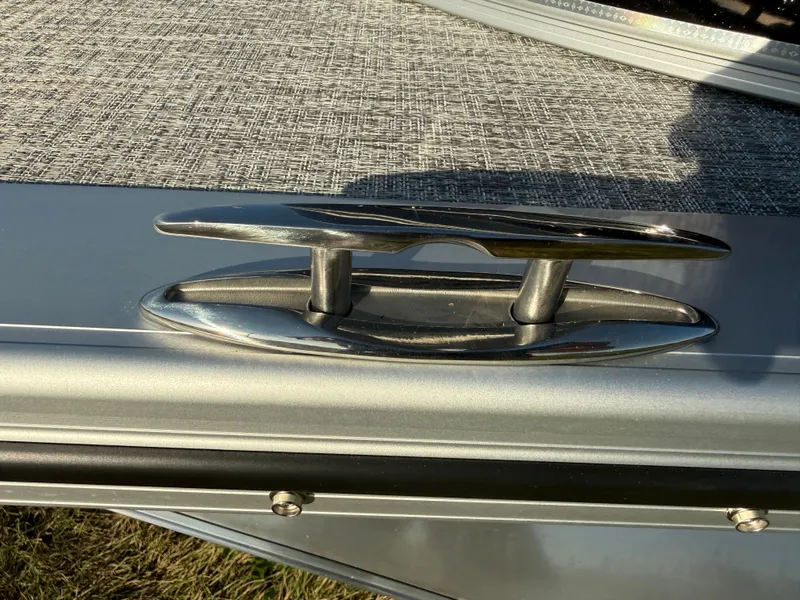 Slide: The Image of Tahoe LTZ 2385 (CRB) Cruise Rear Bench Tritoon & Honda 4-Stroke EFI 2026 - 34