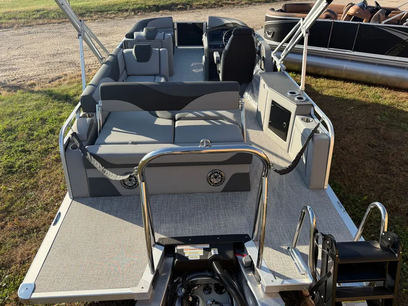 Slide: The Image of Tahoe LTZ 2385 (CRB) Cruise Rear Bench Tritoon & Honda 4-Stroke EFI 2026 - 5