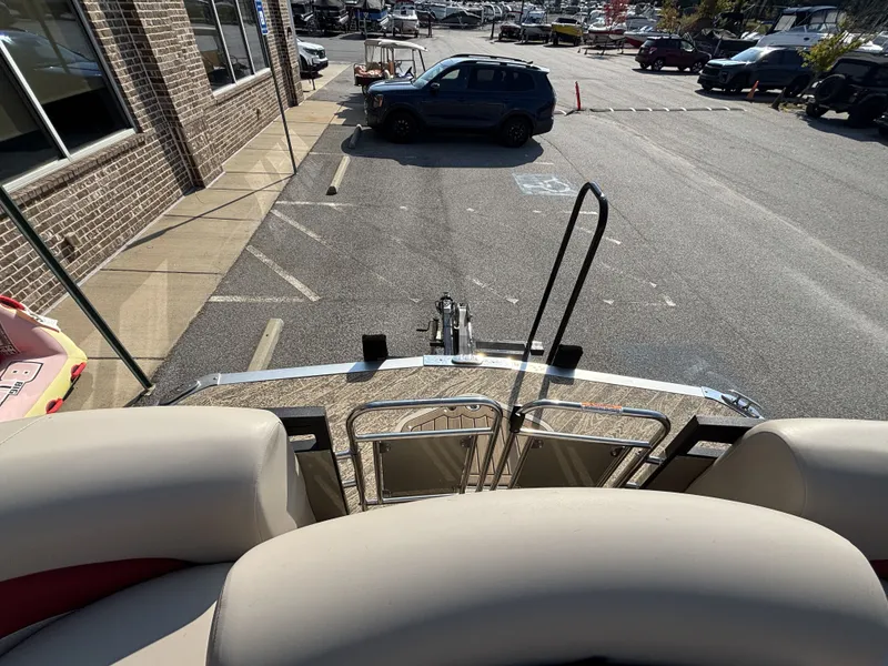 Slide: The Image of JC Manufacturing Neptoon 25TT Sport HTH DSL w/Mercury 350HP Engine and Marine Master Trailer 2023 - 13