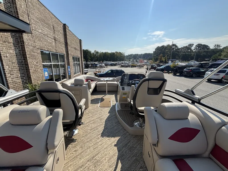 Slide: The Image of JC Manufacturing Neptoon 25TT Sport HTH DSL w/Mercury 350HP Engine and Marine Master Trailer 2023 - 35