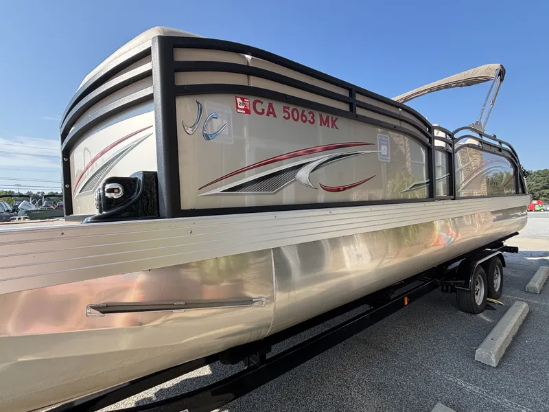 Slide: The Image of JC Manufacturing Neptoon 25TT Sport HTH DSL w/Mercury 350HP Engine and Marine Master Trailer 2023 - 6