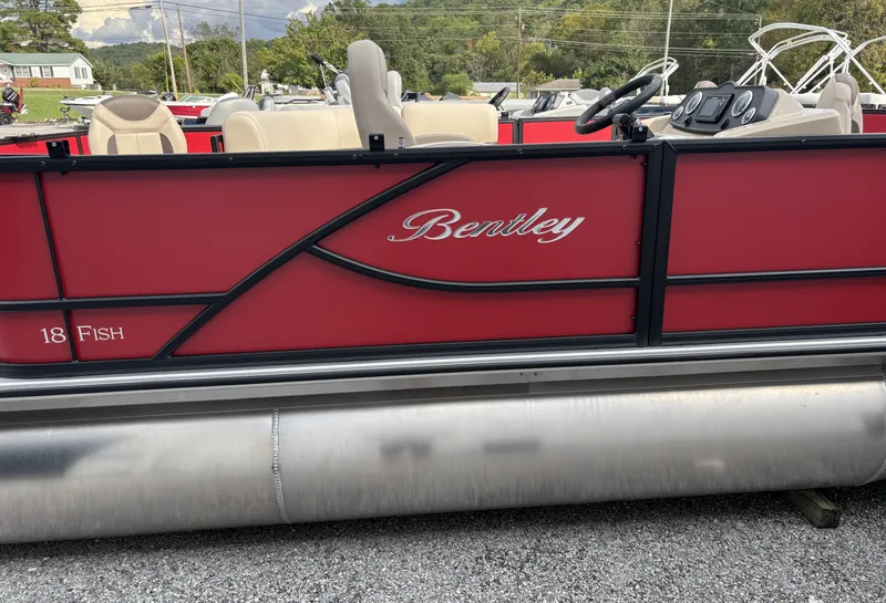 Slide: The Image of Bentley Pontoons LE 180 3 PT Fish 2026 - 16