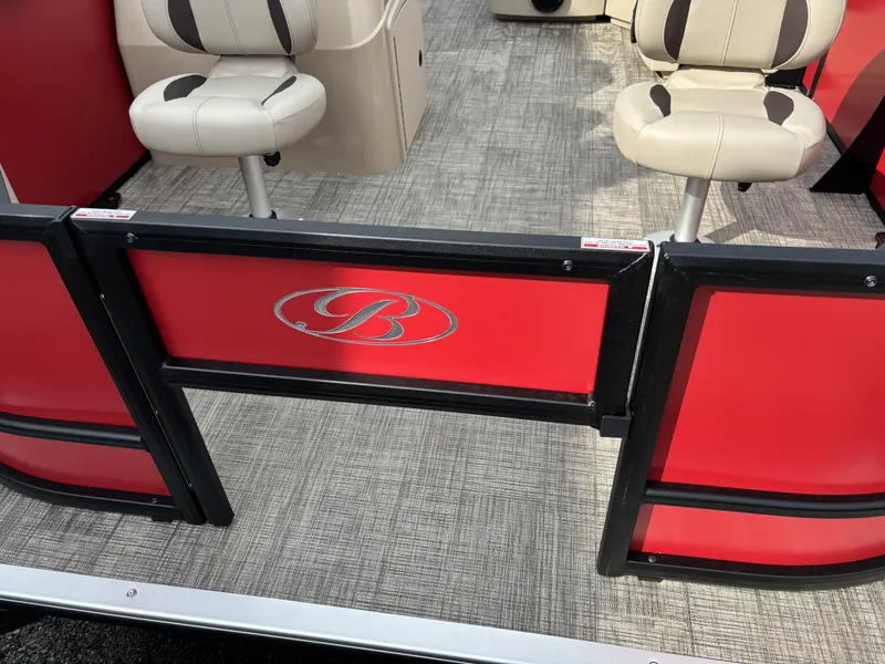 Slide: The Image of Bentley Pontoons LE 180 3 PT Fish 2026 - 17