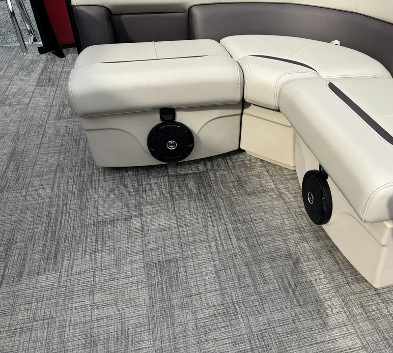 Slide: The Image of Bentley Pontoons LE 180 3 PT Fish 2026 - 23