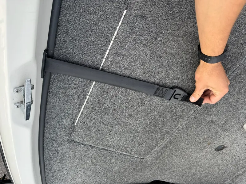 Slide: The Image of Triton 18 Explorer 2011 - 10