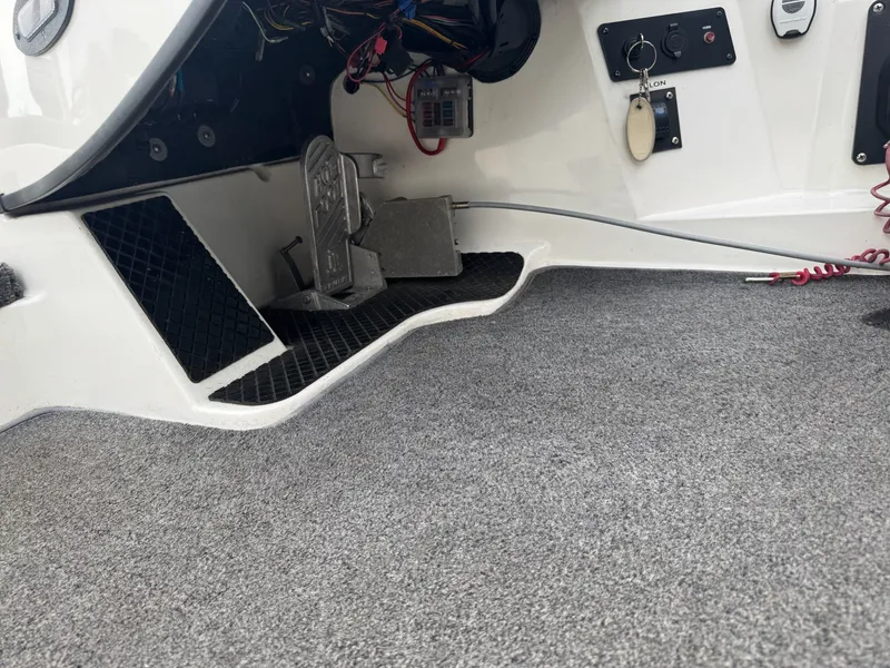 Slide: The Image of Triton 18 Explorer 2011 - 13