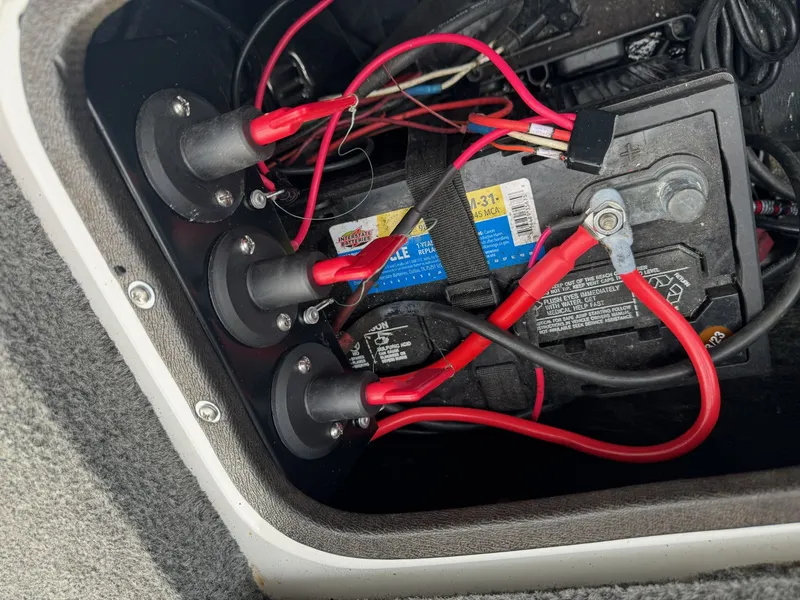 Slide: The Image of Triton 18 Explorer 2011 - 19