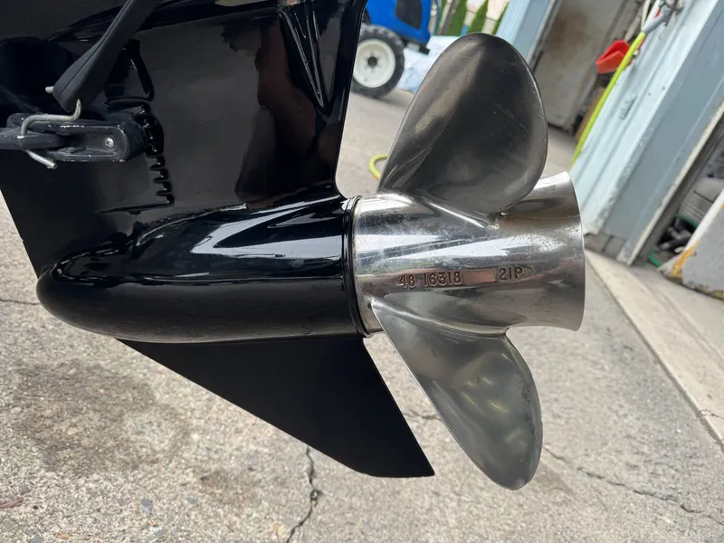 Slide: The Image of Triton 18 Explorer 2011 - 6