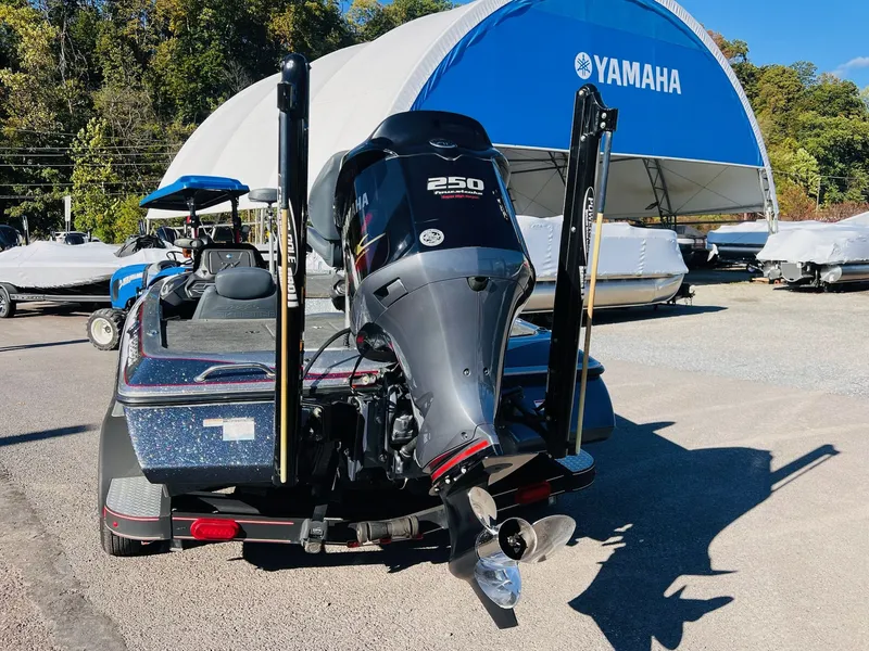 Slide: The Image of Skeeter ZX250 2016 - 28