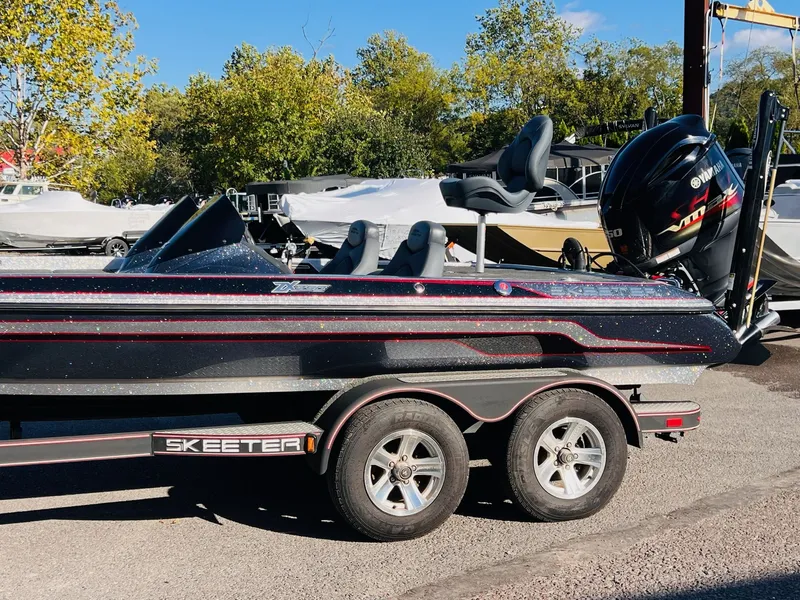 Slide: The Image of Skeeter ZX250 2016 - 38