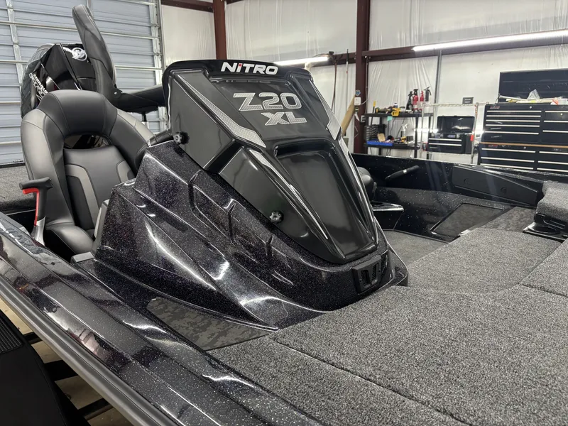 Slide: The Image of Nitro Z Series Z20 XL Pro 2026 - 6