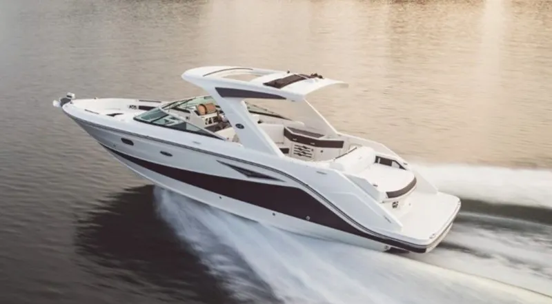 The Image of Sea Ray SLX 310 2026 - 1