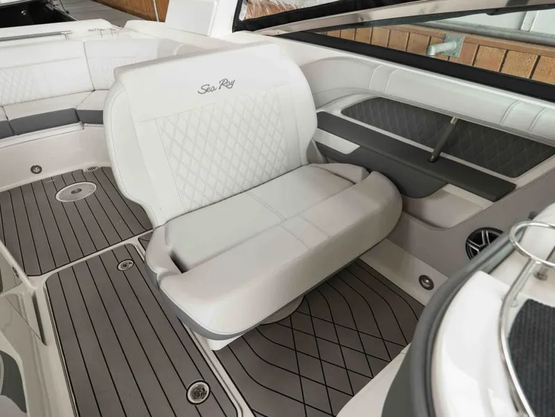 Slide: The Image of Sea Ray SLX 310 2026 - 21