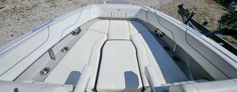 Slide: The Image of Regal LS6 Surf 2021 - 12