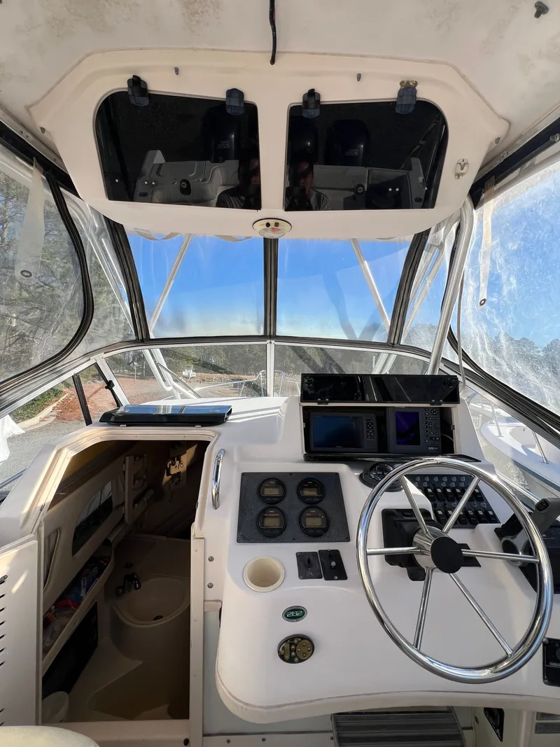 Slide: The Image of Grady White 282 - 18