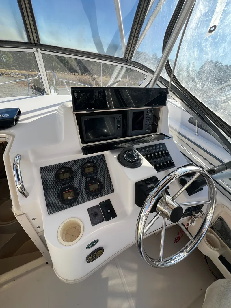 Slide: The Image of Grady White 282 - 19