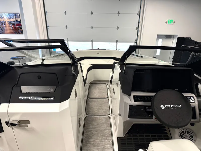 Slide: The Image of Cobalt R6 Surf 2026 - 11