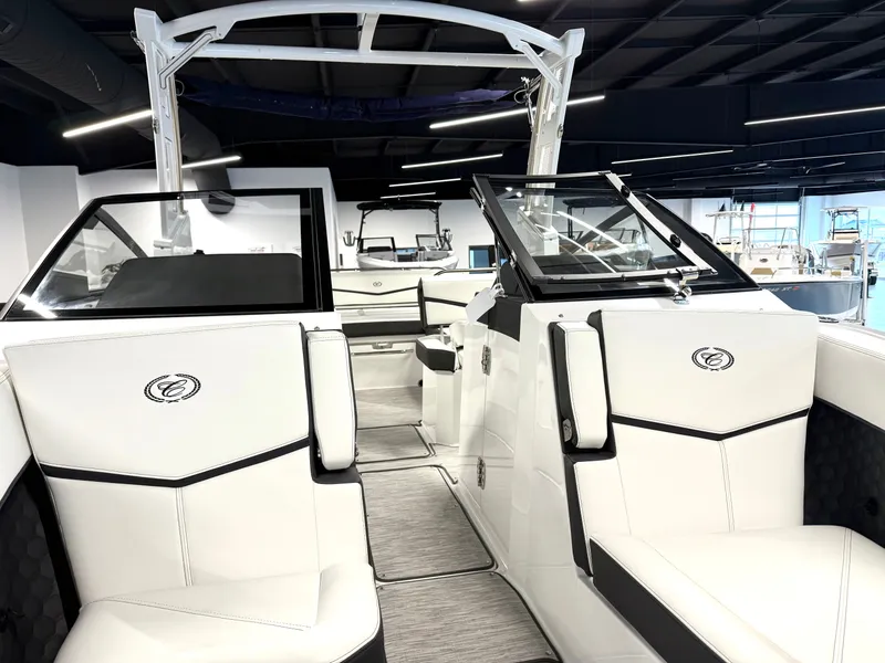 Slide: The Image of Cobalt R6 Surf 2026 - 13