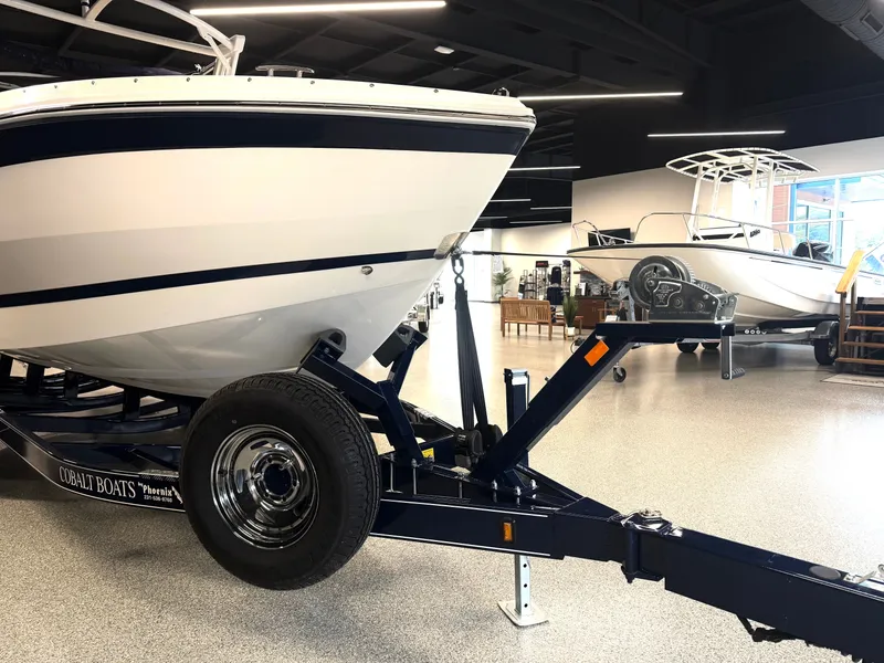 Slide: The Image of Cobalt R6 Surf 2026 - 16