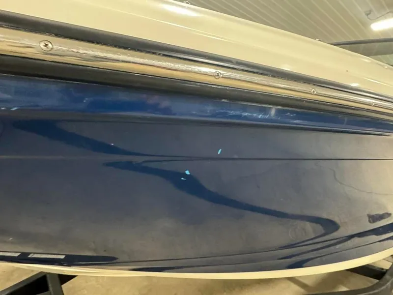 Slide: The Image of Sea Ray SPX 190 Outboard 2023 - 11