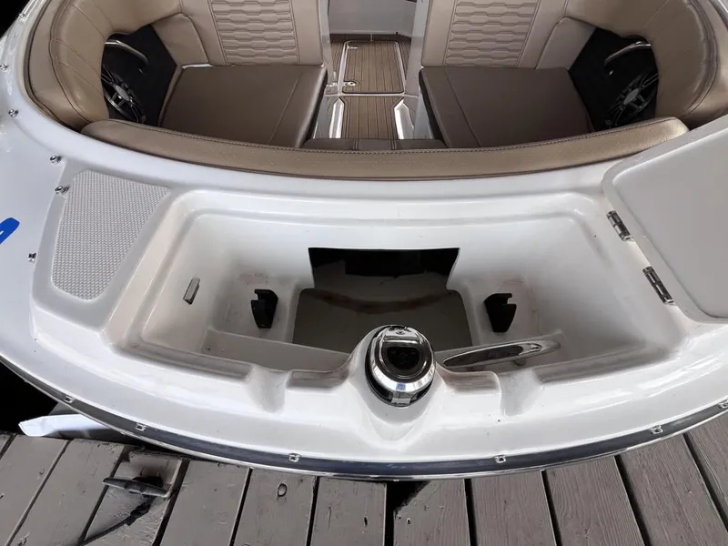 Slide: The Image of Sea Ray SPX 190 Outboard 2023 - 20