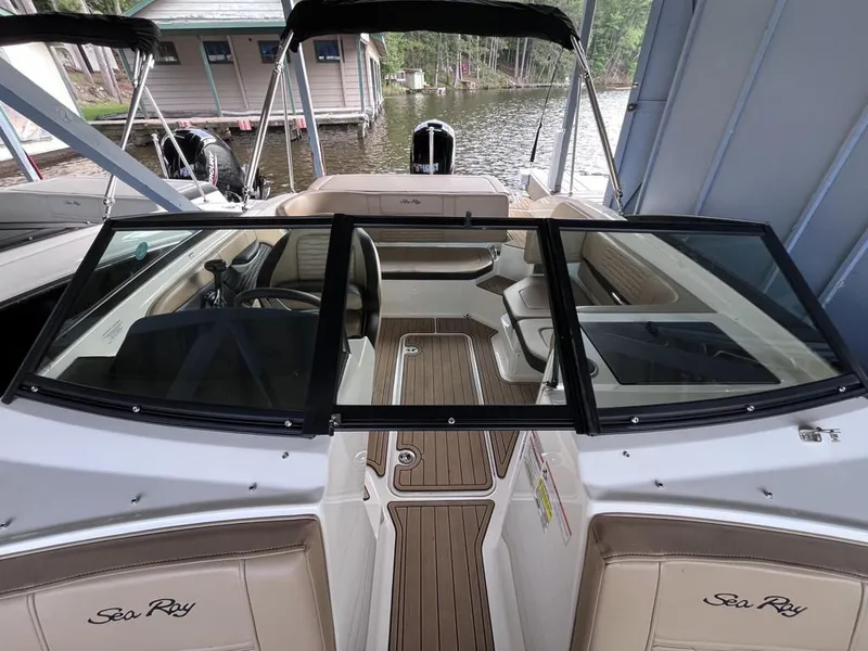 Slide: The Image of Sea Ray SPX 190 Outboard 2023 - 26