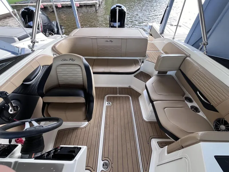 Slide: The Image of Sea Ray SPX 190 Outboard 2023 - 27