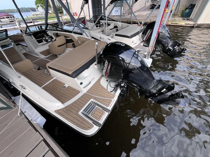 Slide: The Image of Sea Ray SPX 190 Outboard 2023 - 39