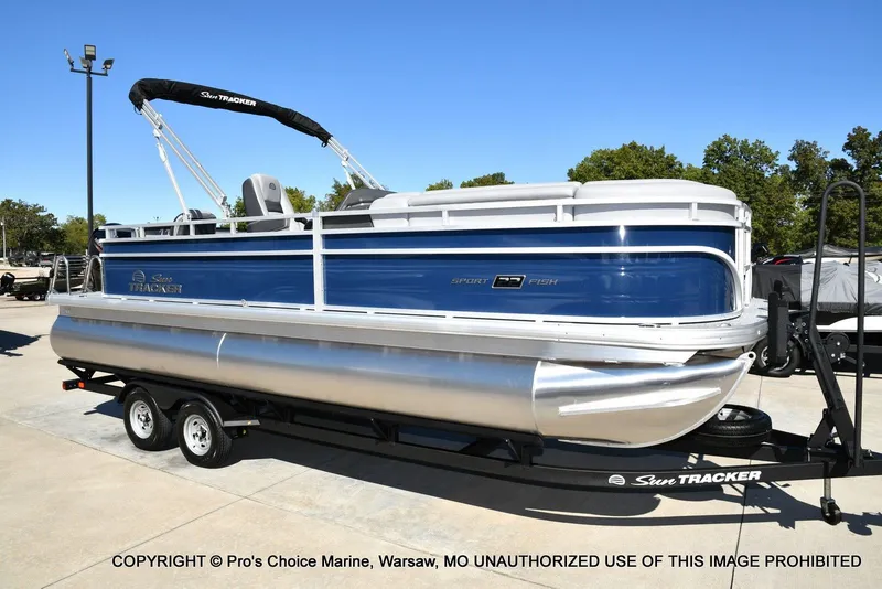 The Image of Sun Tracker Sportfish 22 DLX w/150 2026 - 1