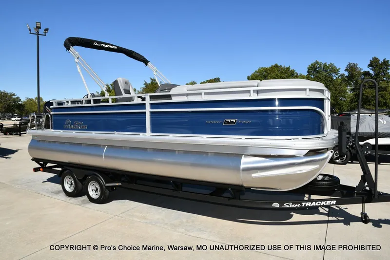 Slide: The Image of Sun Tracker Sportfish 22 DLX w/150 2026 - 78