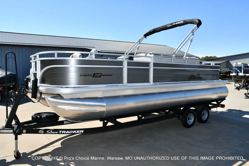 Slide: The Image of Sun Tracker Fishin' Barge 22 DLX w/115HP Pro-XS 4 Stroke 2026 - 18