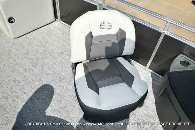 Slide: The Image of Sun Tracker Fishin' Barge 22 DLX w/115HP Pro-XS 4 Stroke 2026 - 25