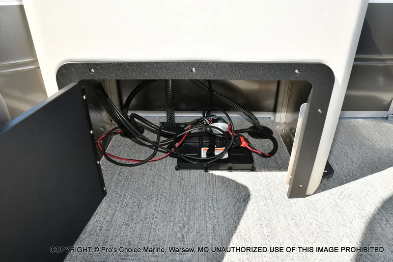 Slide: The Image of Sun Tracker Fishin' Barge 22 DLX w/115HP Pro-XS 4 Stroke 2026 - 54