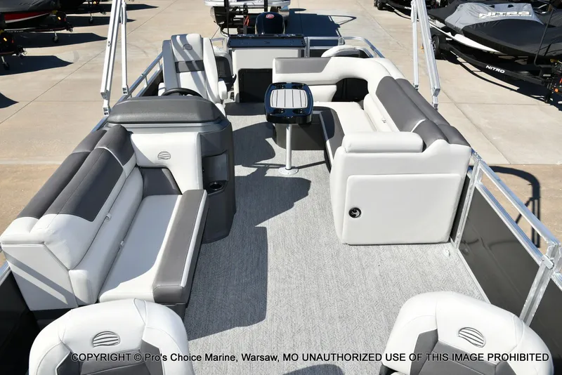 Slide: The Image of Sun Tracker Fishin' Barge 22 DLX w/115HP Pro-XS 4 Stroke 2026 - 6