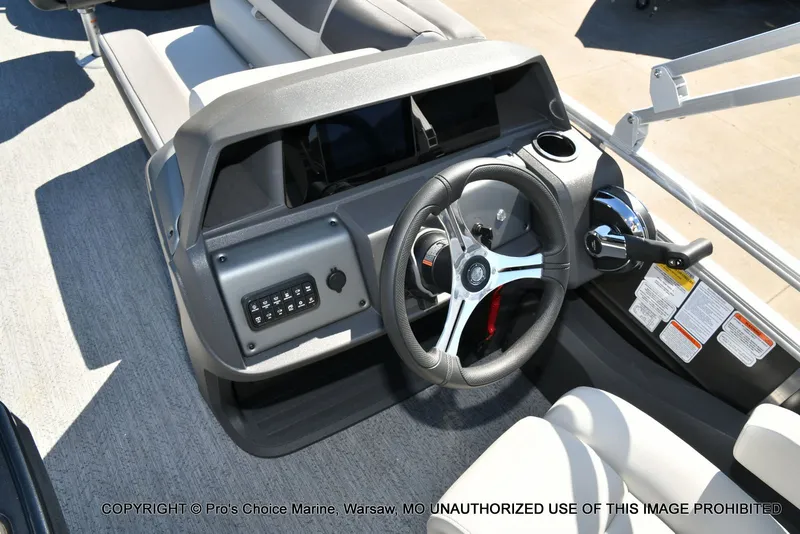 Slide: The Image of Sun Tracker Fishin' Barge 22 DLX w/115HP Pro-XS 4 Stroke 2026 - 63