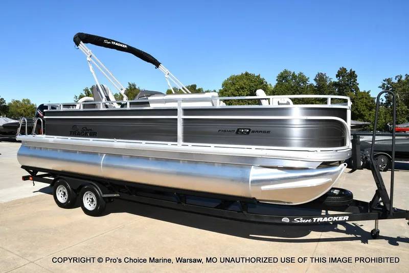 Slide: The Image of Sun Tracker Fishin' Barge 22 DLX w/115HP Pro-XS 4 Stroke 2026 - 75