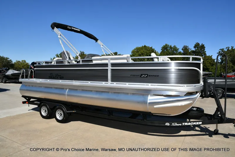 Slide: The Image of Sun Tracker Fishin' Barge 22 DLX w/115HP Pro-XS 4 Stroke 2026 - 80