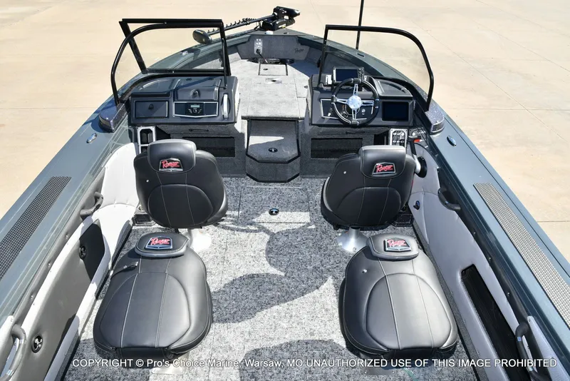 Slide: The Image of Ranger VX1988 WT w/250HP Mercury Pro-XS 2026 - 12