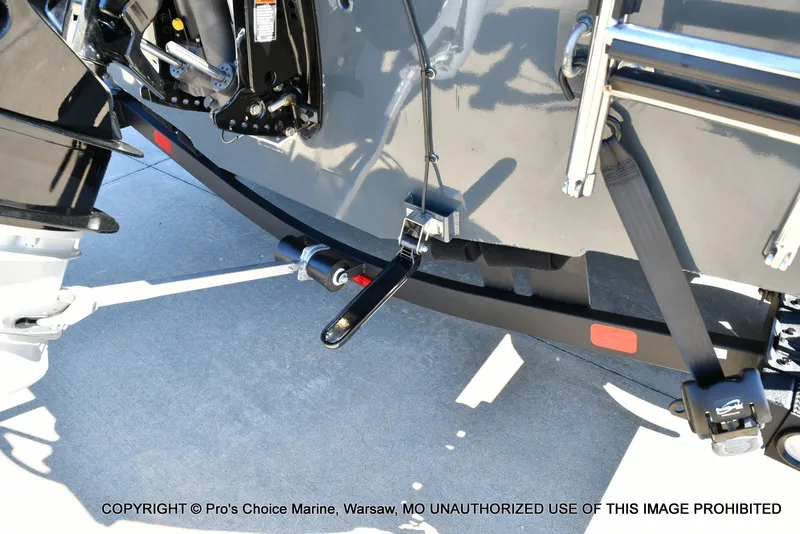 Slide: The Image of Ranger VX1988 WT w/250HP Mercury Pro-XS 2026 - 18